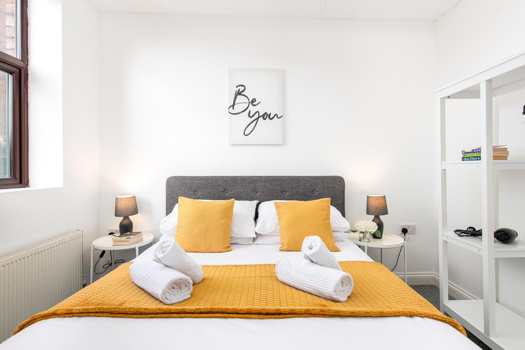 Large 1 bed Flat-Long Stays-By MatchstickStays
